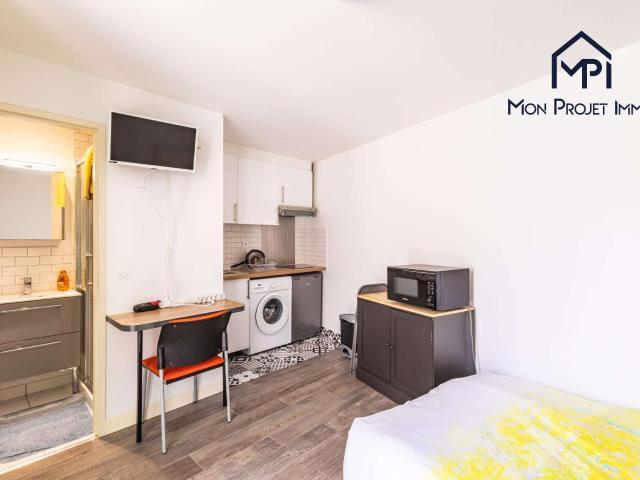 Location appartement 1 pièce Laval 53