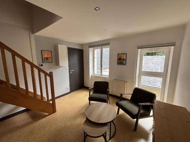Location appartement 1 pièce Laval 53
