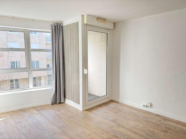 Location appartement 1 pièce Le Mans 72