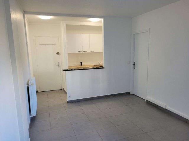 Location appartement 1 pièce Le Cannet 06
