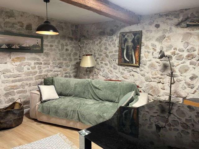 Location appartement 1 pièce Le Luc 83
