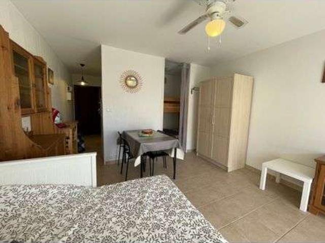 Location appartement 1 pièce Le Lavandou 83
