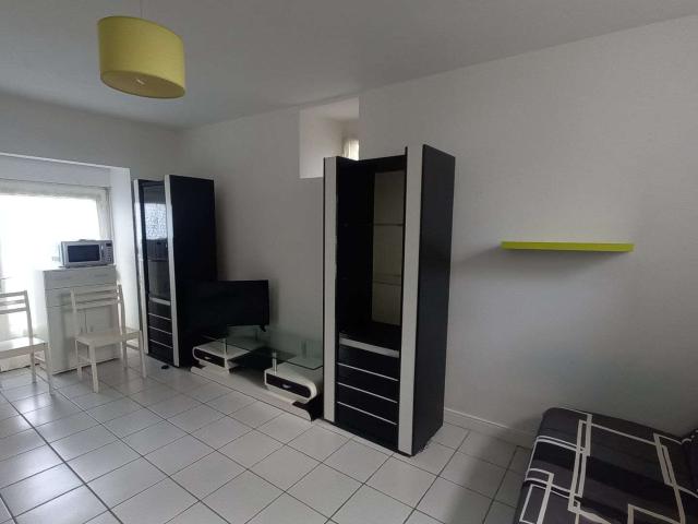 Location appartement 1 pièce Pabu 22