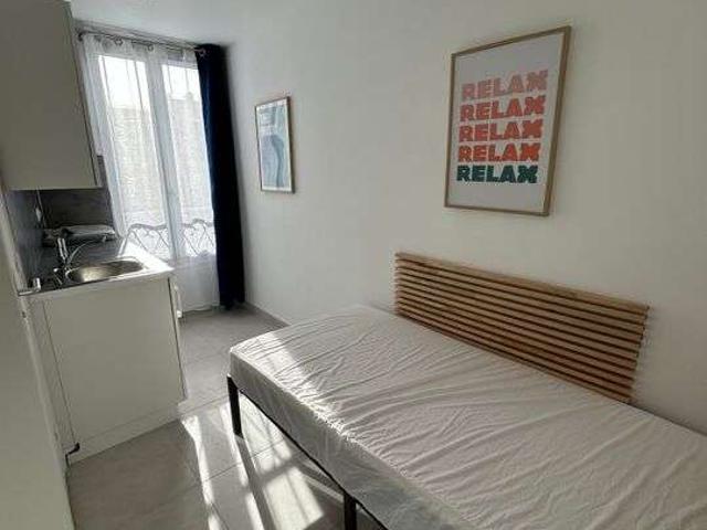 Location appartement 1 pièce Paris 15e 75
