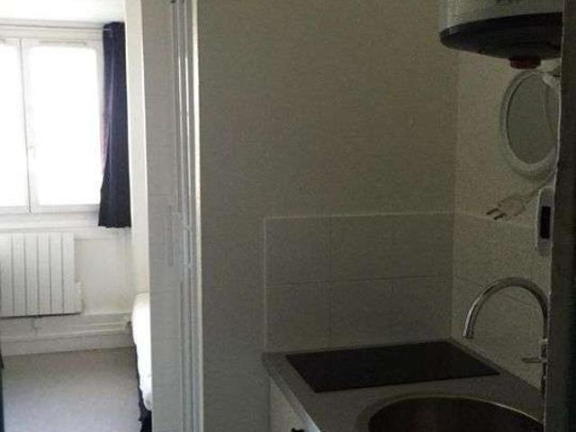 Location appartement 1 pièce Paris 16e 75
