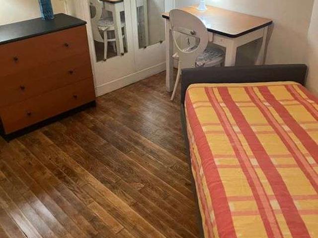 Location appartement 1 pièce Paris 16e 75
