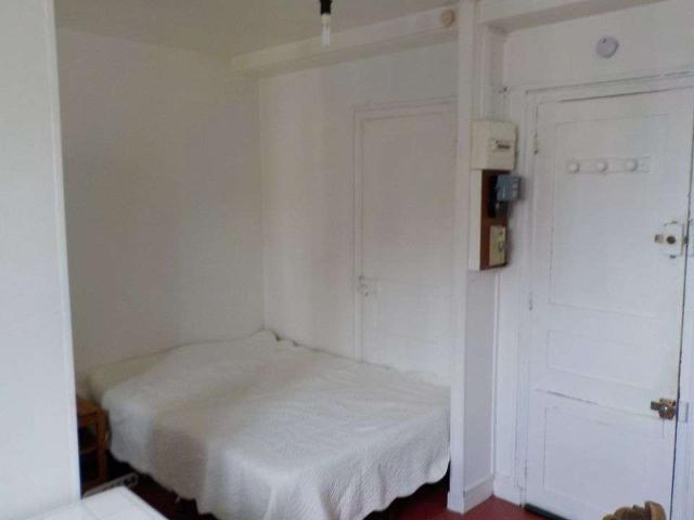 Location appartement 1 pièce Paris 16e 75