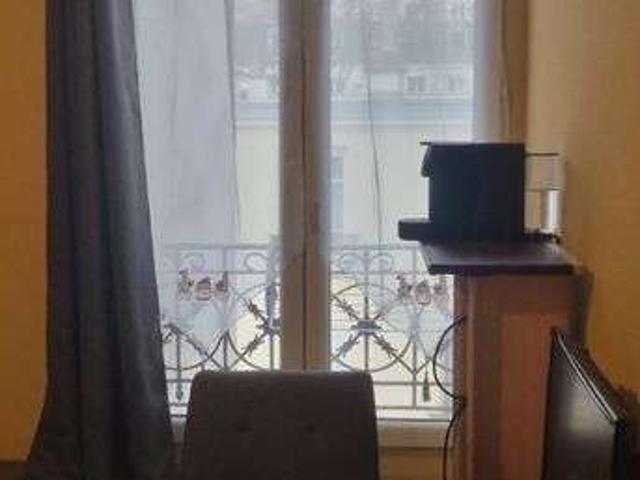Location appartement 1 pièce Paris 18e 75
