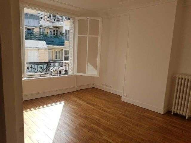 Location appartement 1 pièce Paris 11e 75