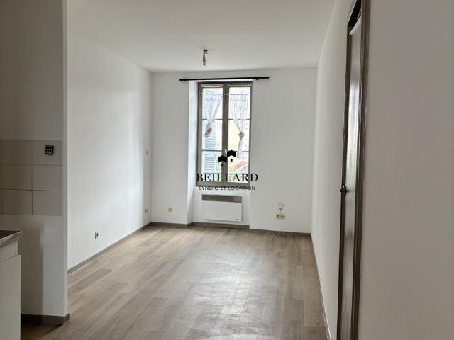 Location appartement 1 pièce Pau 64000 867229