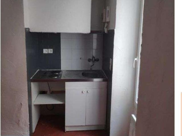 Location appartement 1 pièce Pélissanne 13