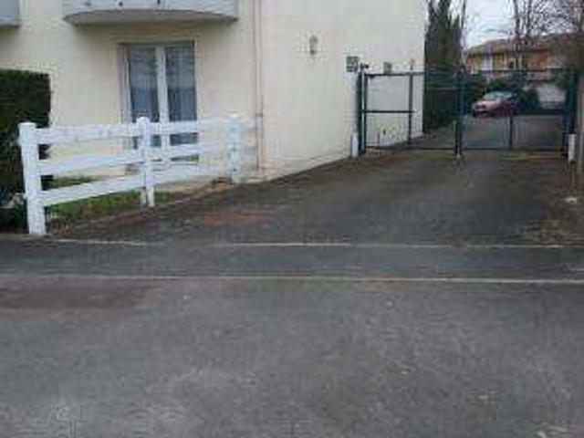 Location appartement 1 pièce Pessac 33