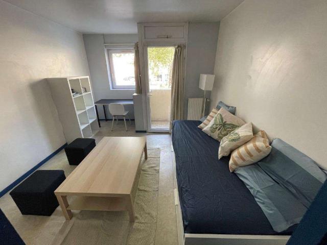 Location appartement 1 pièce Rennes Bourg L'evêque 35