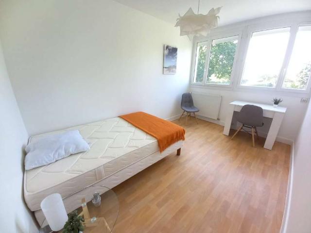 Location appartement 1 pièce Rennes Brequigny 35