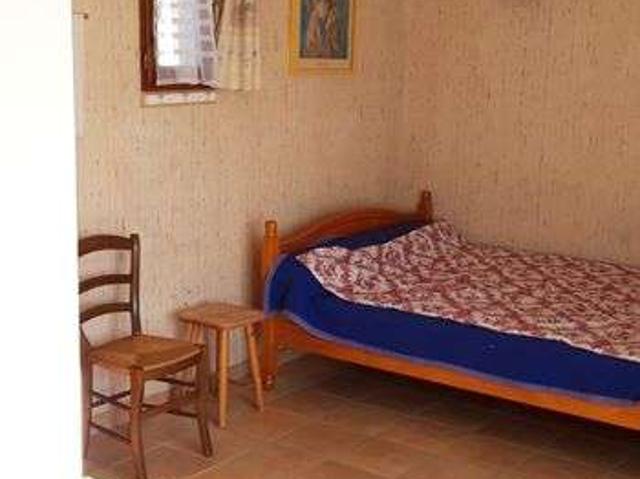 Location appartement 1 pièce Roquefort 13