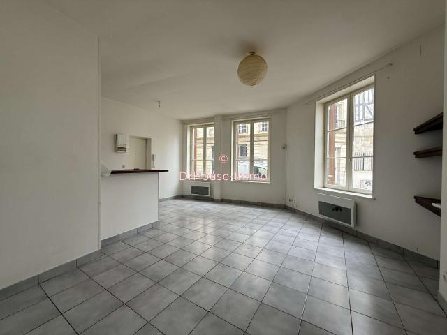 Location appartement 1 pièce Rouen Beauvoisine Croix De Pierre 76