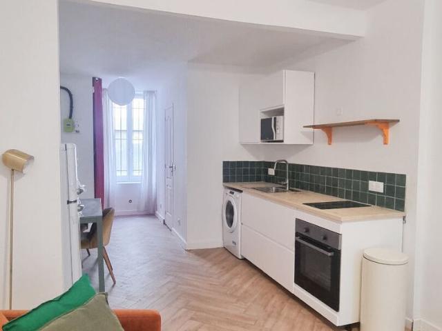 Location appartement, 1 pièce, surface 28m²