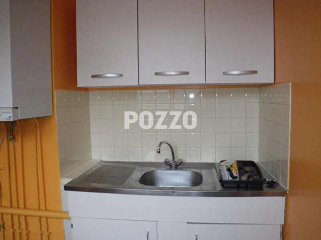 Location Appartement 1 pièce s 28 m² Granville