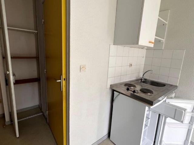 Location Appartement 1 pièce s de 14.68 m2