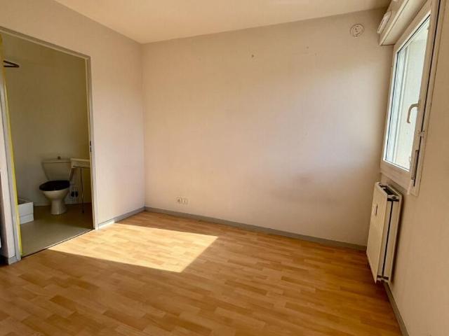 Location Appartement 1 pièce s de 16.05 m2