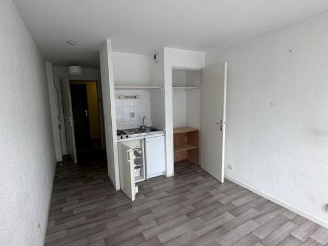 Location Appartement 1 pièce s de 17.19 m2