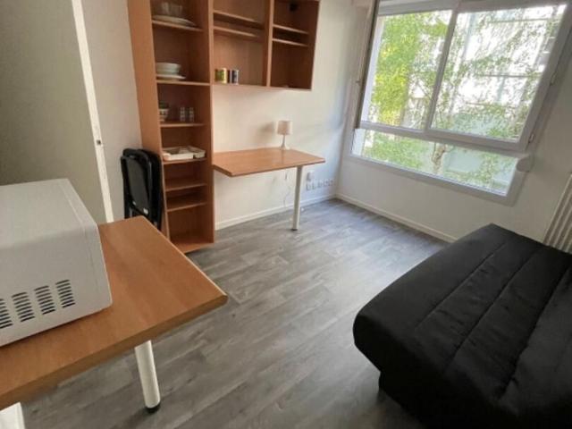 Location Appartement 1 pièce s de 17.1 m2