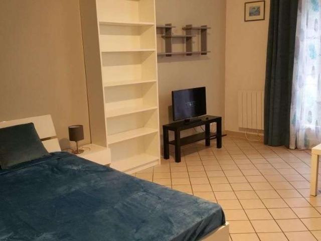Location appartement 1 pièce Saint Cyr l'École 78