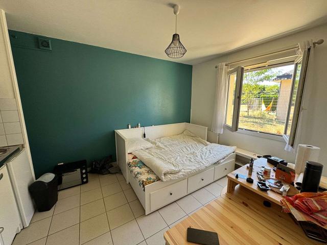 Location appartement 1 pièce Saint Germain la Blanche Herbe 14