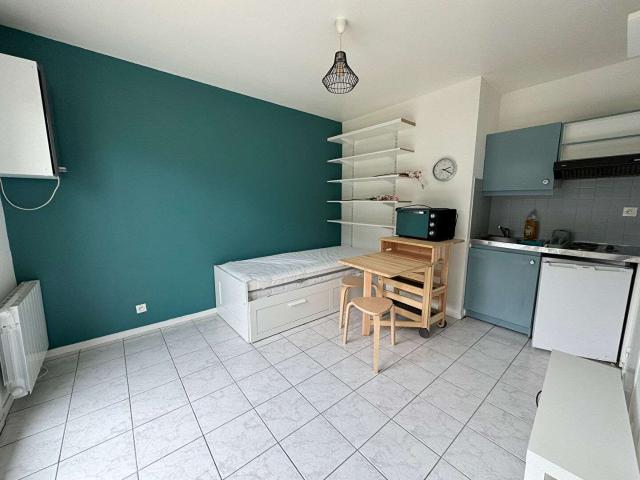 Location appartement 1 pièce Saint Germain la Blanche Herbe 14