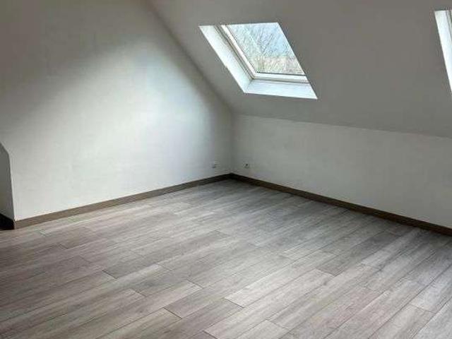 Location appartement 1 pièce Saint Quentin 02