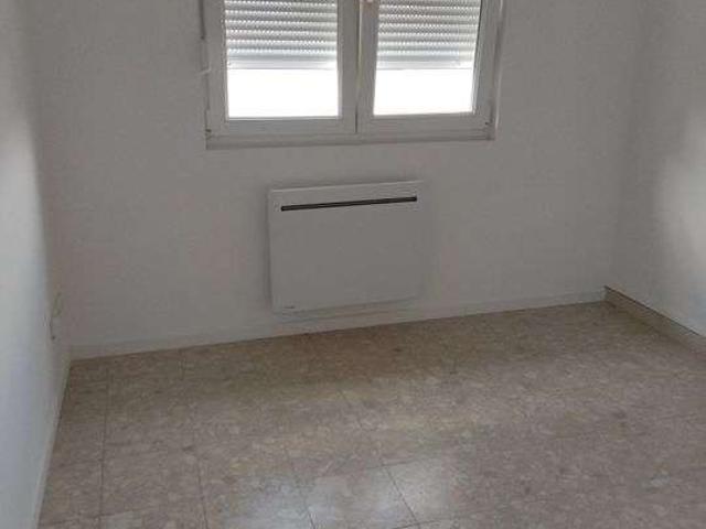 Location appartement 1 pièce Saint Quentin 02