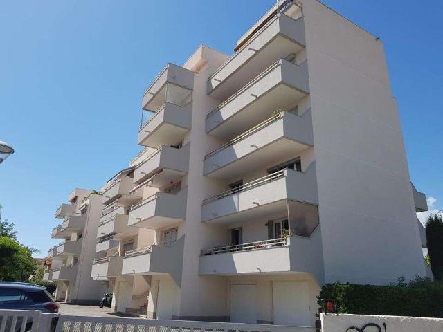 Location appartement 1 pièce Saint Raphaël 83