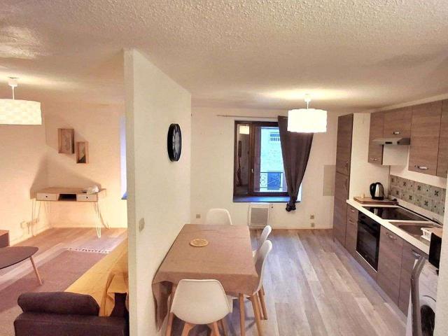Location appartement 1 pièce Saint Sauveur en Rue 42