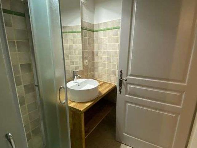 Location appartement 1 pièce Sainte Cécile les Vignes 84