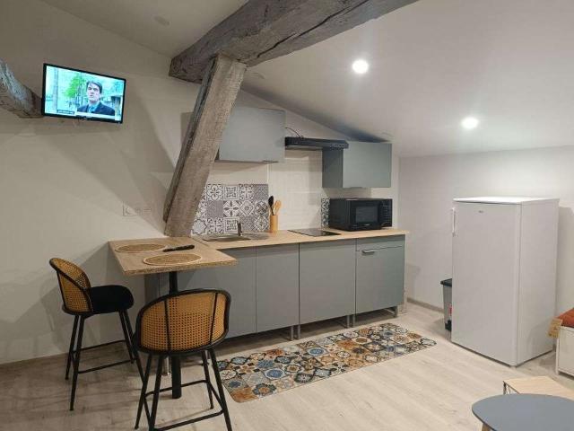 Location appartement 1 pièce Sainte Foy la Grande 33