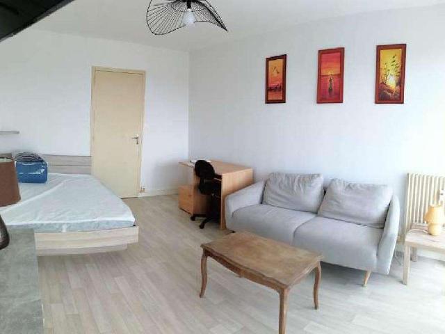 Location appartement 1 pièce Segre 49