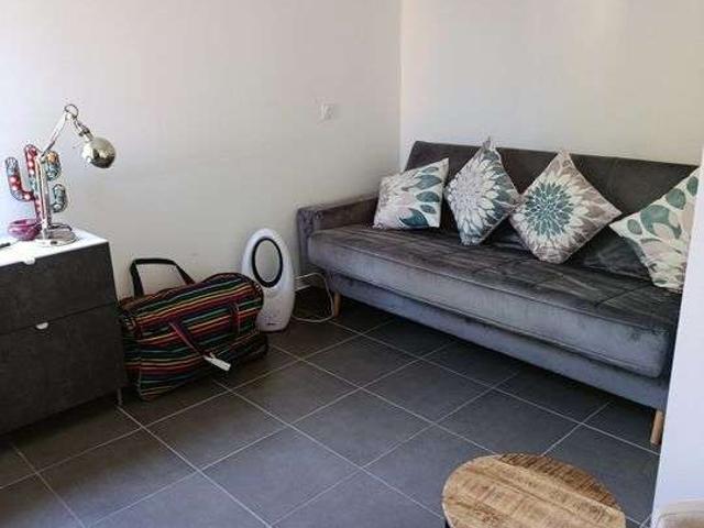 Location appartement 1 pièce Six Fours les Plages 83