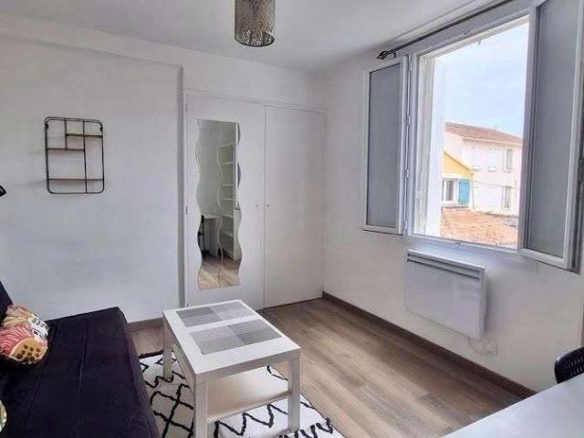 Location appartement 1 pièce Toulon 83