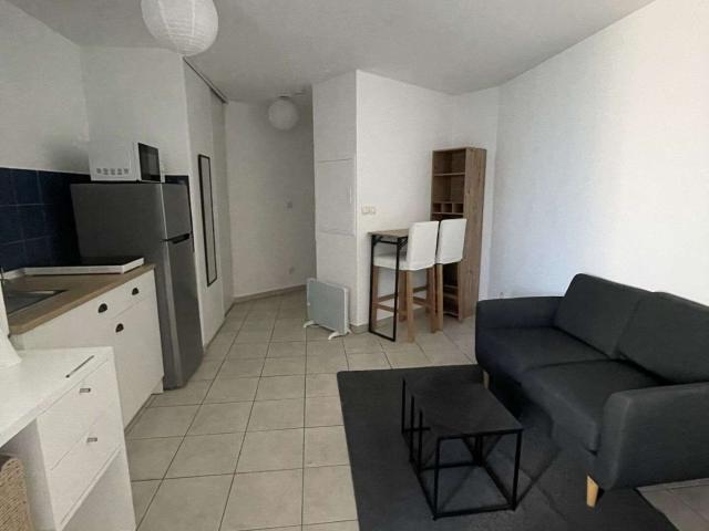 Location appartement 1 pièce Toulon 83