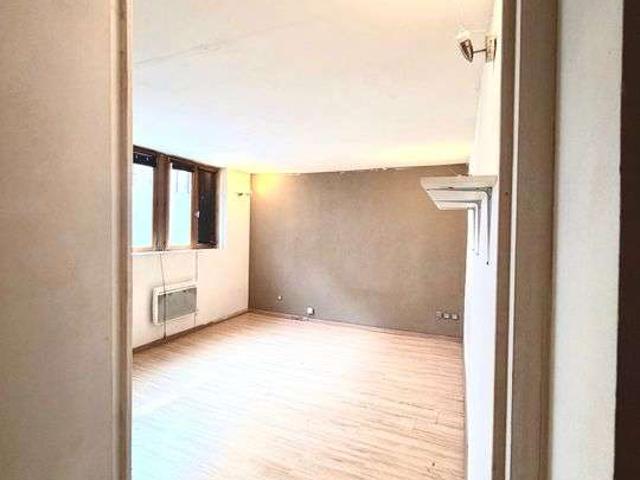 Location appartement 1 pièce Vierzon 18
