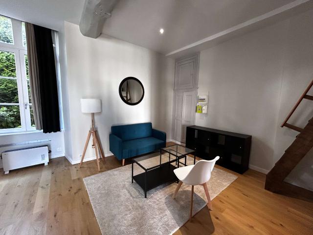 Location appartement 1 pièce Vitré Champ De Foire La Fleuriais 35