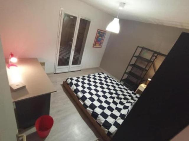 Location Appartement 1 pièce 0 m2 Pessac