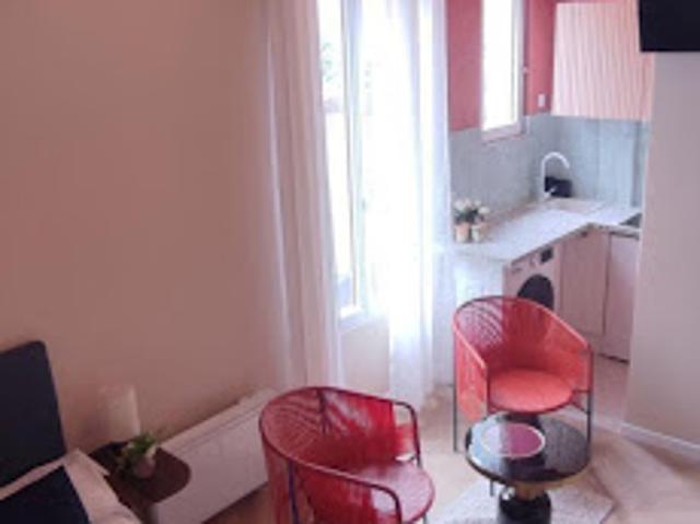 Location Appartement 1 pièce 14 m2 Colombes