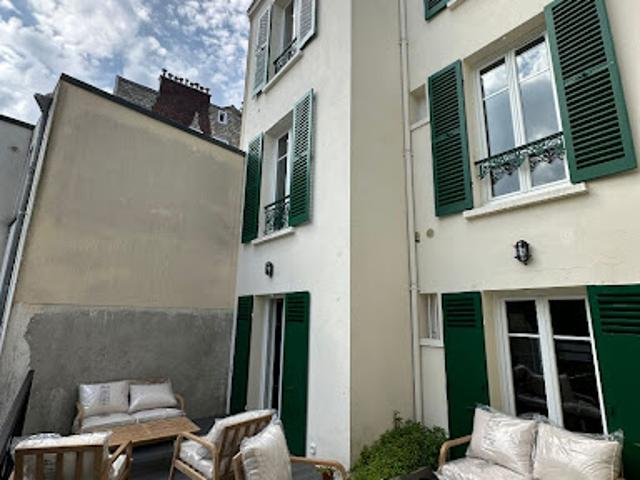 Location Appartement 1 pièce 14 m2 Courbevoie