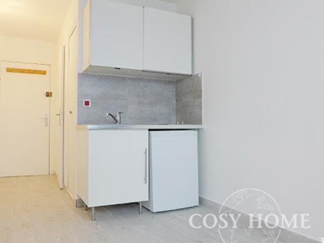 Location Appartement 1 pièce 14 m2 Paris 15ème