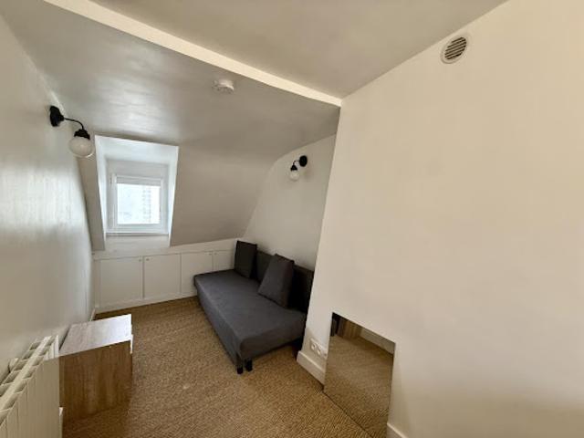 Location Appartement 1 pièce 14 m2 Paris 10ème