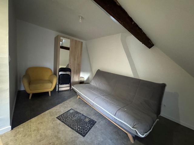 Location appartement 1 pièce, 14.20m², Meaux
