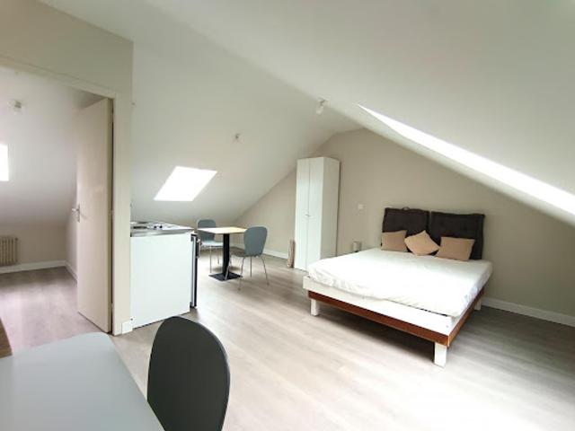 Location Appartement 1 pièce 14.37 m2 Reims