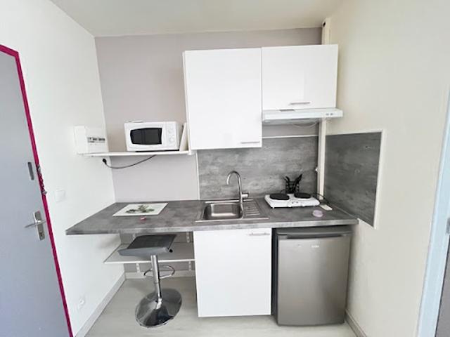 Location Appartement 1 pièce 14.67 m2 Valence