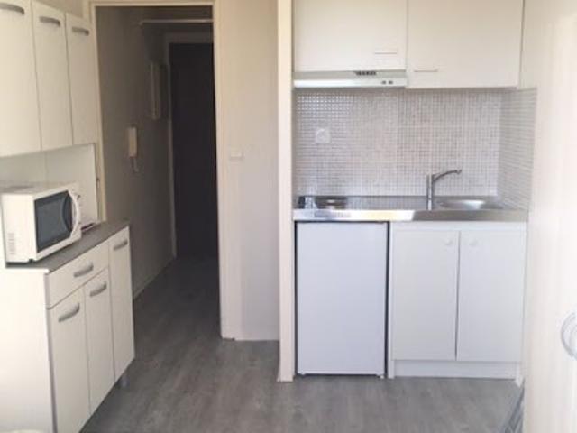 Location Appartement 1 pièce 14.69 m2 Gradignan